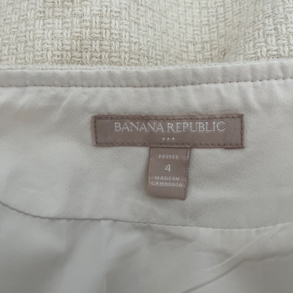 2 Banana Republic Wool mix miniskirts - Picture 2 of 5